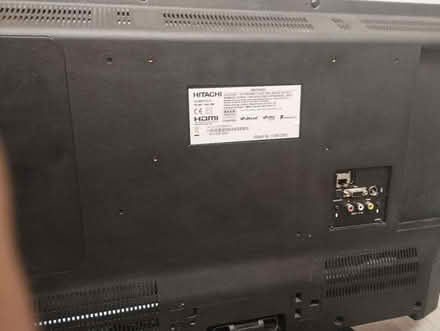 Photo of free 32" Hitachi TV not working (Luton LU1) #2