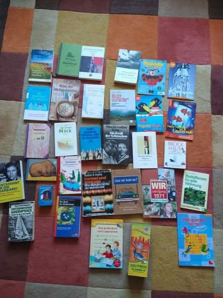 Photo of free Loads of German books (The Grange EH9) #1