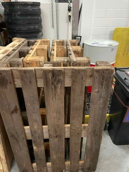 Photo of free 5 euro pallets (E16 Custom House) #1