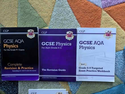 Photo of free Physics gcse (Brentford TW8) #1