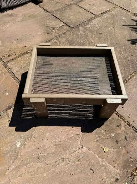 Photo of free Bird feeder and cover (Diss IP22) #1