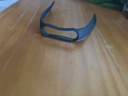 Photo of free NEW- 2x smart watch strap - compatible with Amazfit 6 (Lemsford AL8) #3