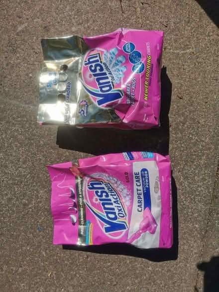 Photo of free Carpet cleaning powder (Hanworth RG12) #1