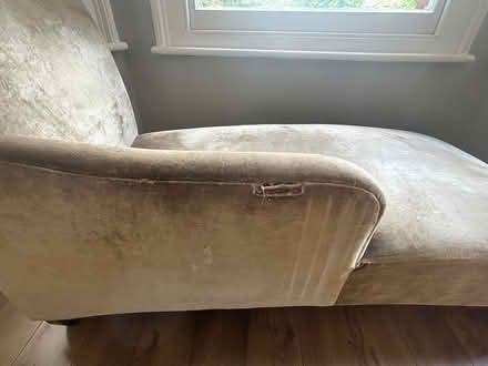 Photo of free Velvet Green Chaise longue (Ealing Broadway) #3