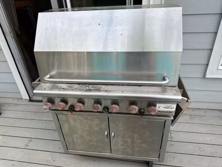 Photo of free Wolf Grill (Geneva. Parkstone neighborhood) #3