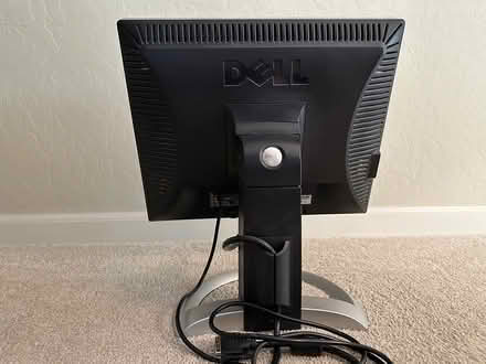 Photo of free Dell Flat Panel LCD Monitor (Near El Camino & Hollenbeck) #2