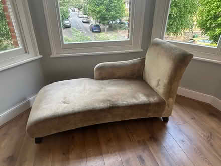 Photo of free Velvet Green Chaise longue (Ealing Broadway) #1