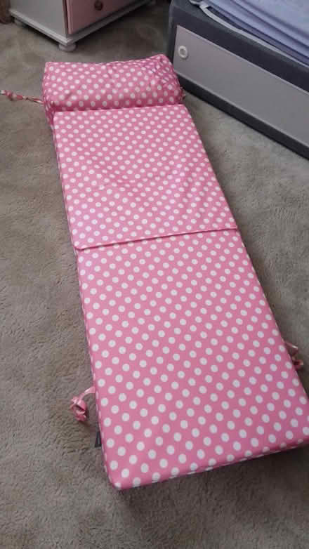 Photo of free BR5 - pink foam chair/bed (St Mary Cray, BR5) #1