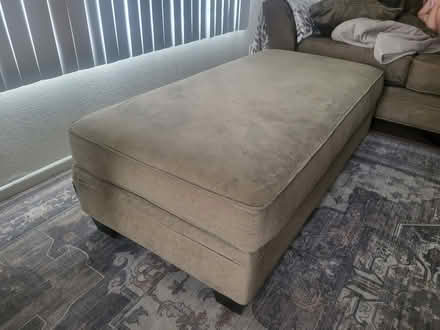 Photo of free Ottoman (S. Santa Fe Ave / Gilbert) #1