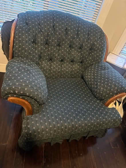 Photo of free Green chair (Alameda) #2