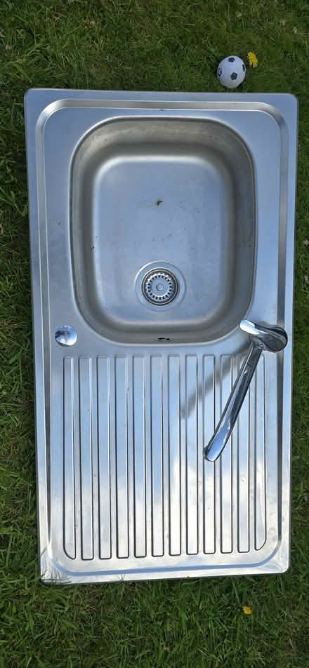 Photo of free Stainless steel sink (BH24 Ringwood) #2
