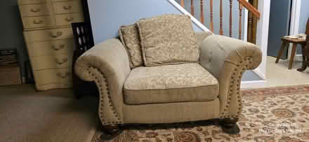 Photo of free Oversized comfy chair (Saratoga Springs) #1