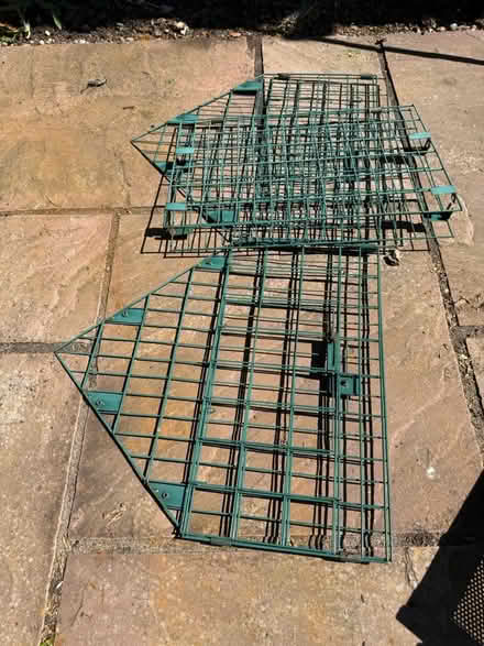Photo of free Bird feeder and cover (Diss IP22) #2