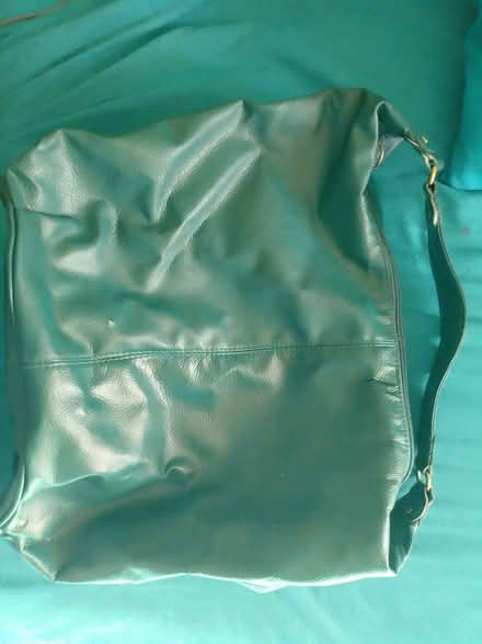 Photo of free Large green bucket bag / tote (Biggleswade) #1