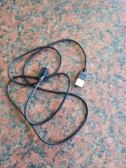 Photo of free USB 'A' to USB Mini Cable (TN12) #1