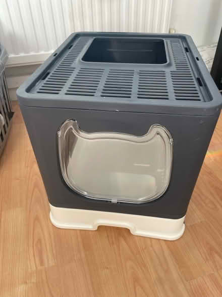Photo of free Cute Cat Litter box (Kirkintilloch G66) #1