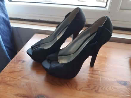 Photo of free High Heel Shoes UK size 6 (Old Walcot SN3) #1