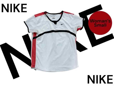 Photo of free Nike Woman’s Top (Brooklyn Storage) #1