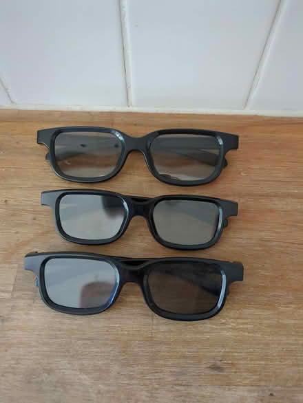 Photo of free 3D viewing glasses for Home Cinema (Twickenham TW2) #1