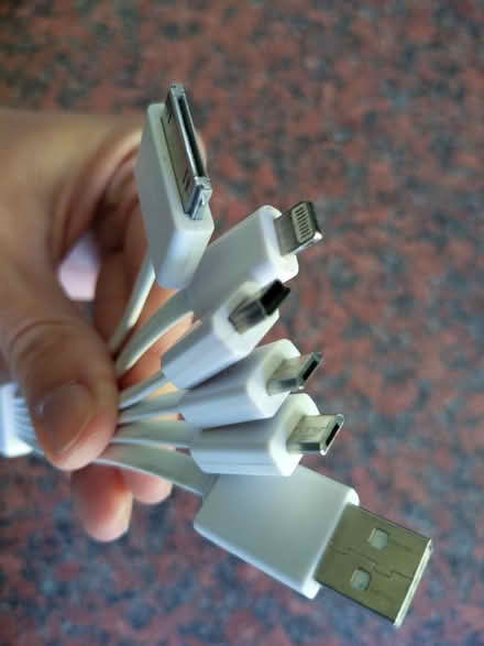 Photo of free USB Multi Connector (TN12) #2