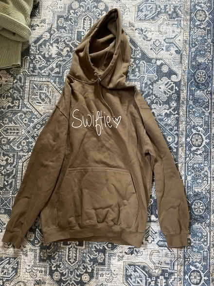 Photo of free Swiftie hoodie (Osney OX2) #1
