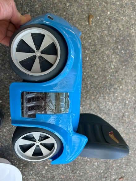 Photo of free Hot Wheels Car Potty Seat (Valencia Avenue, Sunnyvale) #4