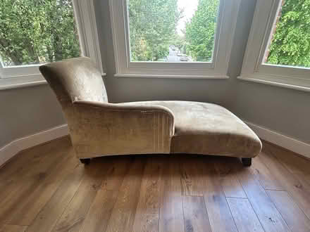 Photo of free Velvet Green Chaise longue (Ealing Broadway) #2