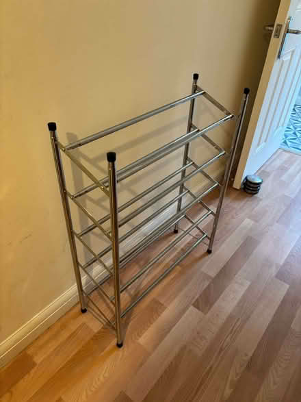 Photo of free Shoe rack, extendable (Sherfield Park RG27) #1