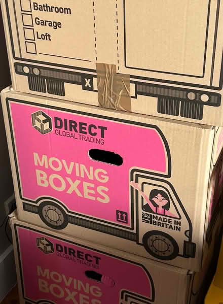 Photo of free X-Large & Medium Size Cardboard Moving Boxes (Barons Court W6) #4