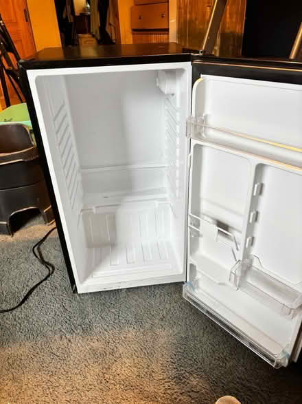 Photo of free Large mini fridge (Chittenden) #2
