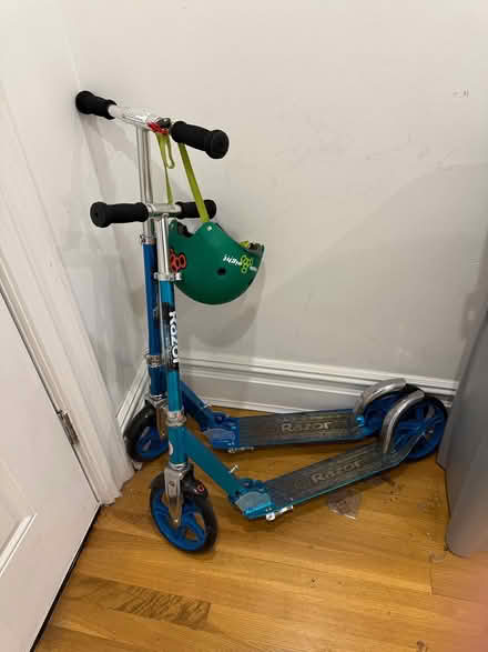 Photo of free 2 Razor Scooter (Fort Greene) #1