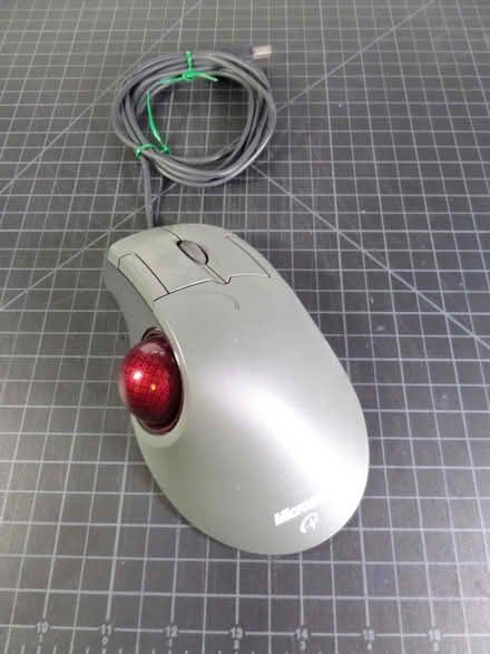 Photo of free Microsoft trackball (Cambridgeport, near Dana Park) #1