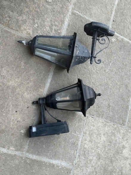 Photo of free Two outdoor lights (Peppard Common RG9) #1