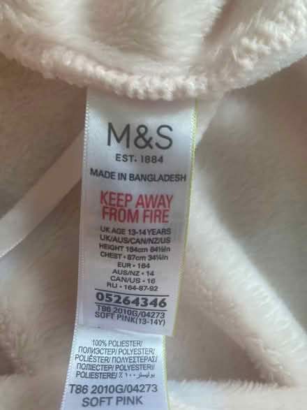 Photo of free M&S dressing gown - size 13/14 years (Isleworth TW7) #2