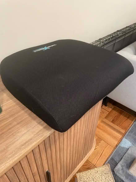 Photo of free Ergonomic seat cushion (South Arlington) #1