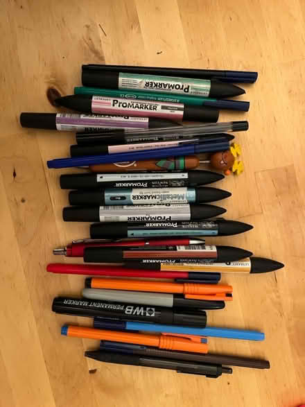 Photo of free Various pens and markers (Stirchley) #1