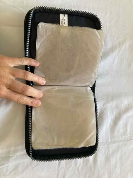 Photo of free CD storage wallets x2 (Hartington Road BN2) #3