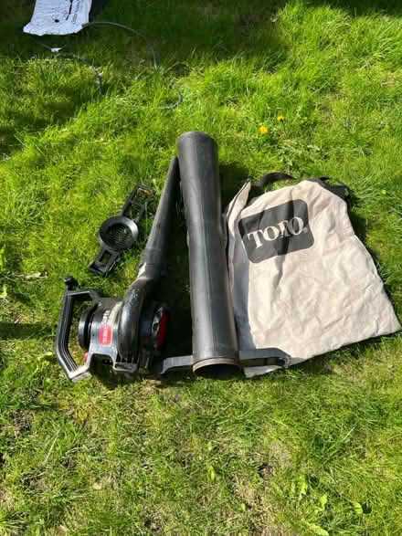 Photo of free Electric Leaf Blower (East Garfield Park Chicago) #1