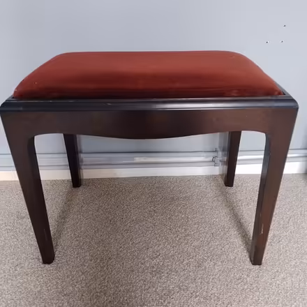 Photo of free Dressing table stool (YO10 Hull Road area) #1