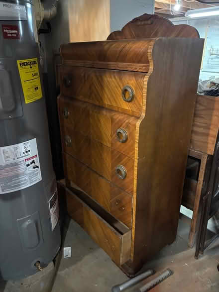 Photo of free Antique full bedroom set (114 Harrison Ave Waukesha) #2