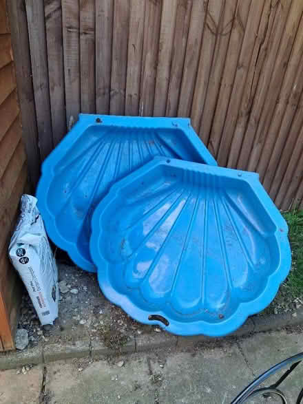 Photo of free Clamshell sandpit or paddling pool (IP1) #1