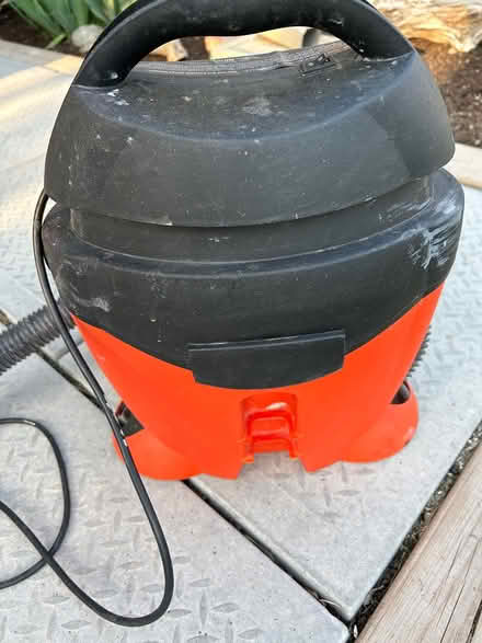 Photo of free Shop vac (L5L 5P5) #2