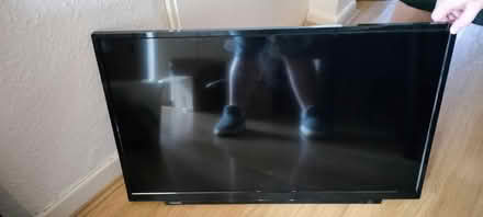 Photo of free Toshiba 32 inch tv. No stand. (Emscote CV32) #1