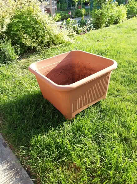 Photo of free Plastic planter approx.15 " square (Malvern Link WR14) #1