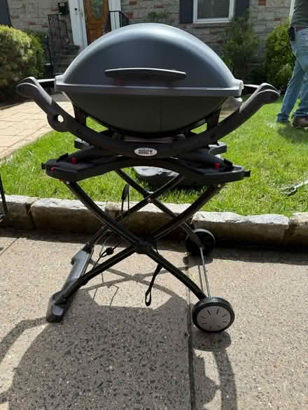 Photo of free Electric Weber grill with stand (Mount Vernon, NY) #1