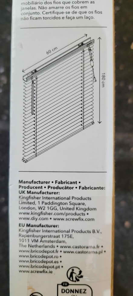 Photo of free Plastic venetian blind light grey (WA11) #2
