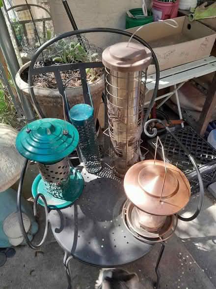 Photo of free pots and birdfeeders (29th and w flora) #2
