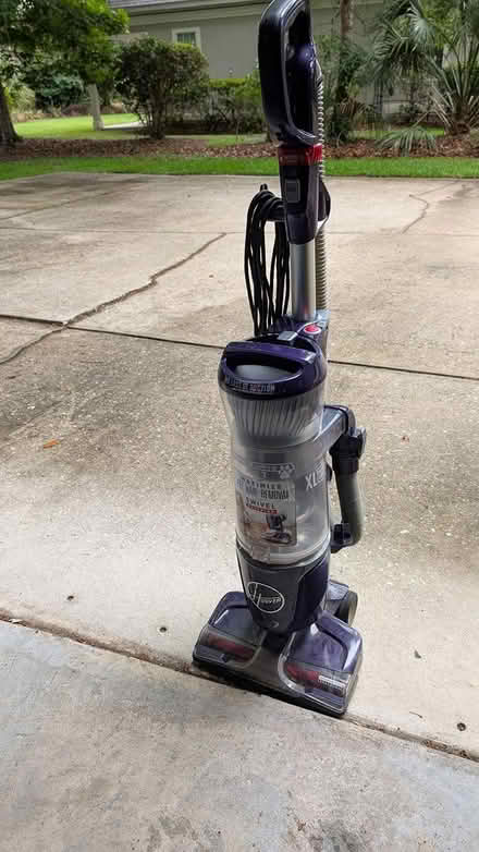 Photo of free Hoover power max pet vacuum (NW Gainesville) #1
