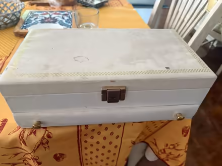 Photo of free jewelry box (97 Van Buren Ave Teaneck NJ) #3