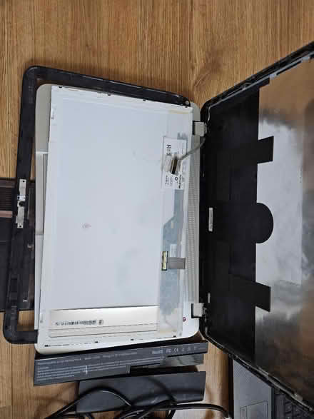 Photo of free Old broken laptops (CV6) #3